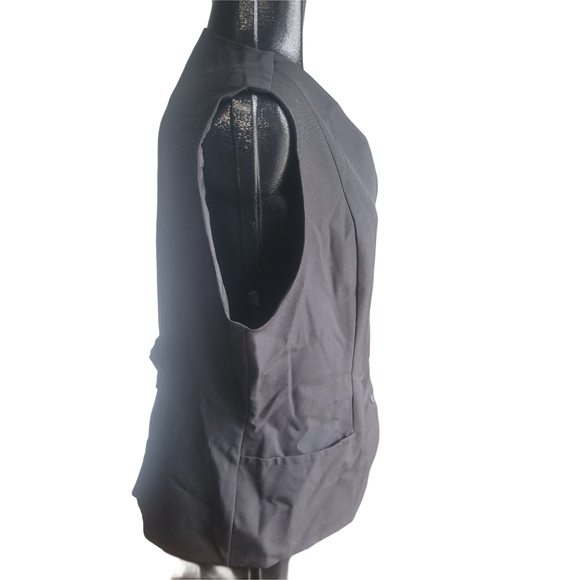 Town And Country Black Button-Up Vest 18 - Picture 3 of 7